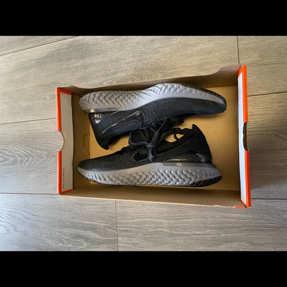 NEW Nike Epic React Flyknit 2 Black Anthracite Running BQ8928-001 Mens - Picture 11 of 12